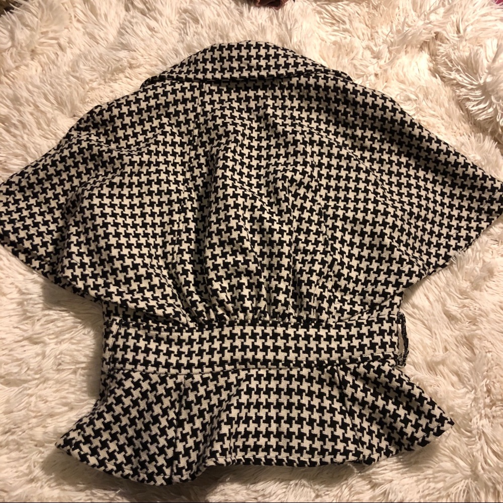 Forever 21 Jacquard Coat View 4